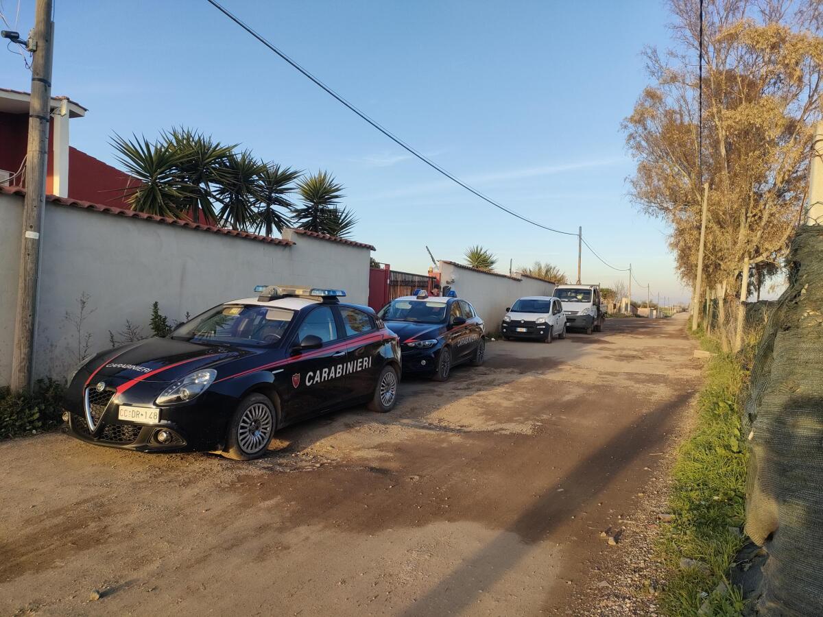 Ardea - Ristoratore si allaccia alla rete elettrica pubblica con un particolare dispositivo: furto da 23 mila euro - 