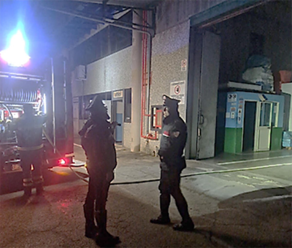 Pericoloso incendio a Spigno Saturnia in un capannone di imballaggi di polistirolo. Ferito un operaio. Si temono rischi per l’ambiente. - 