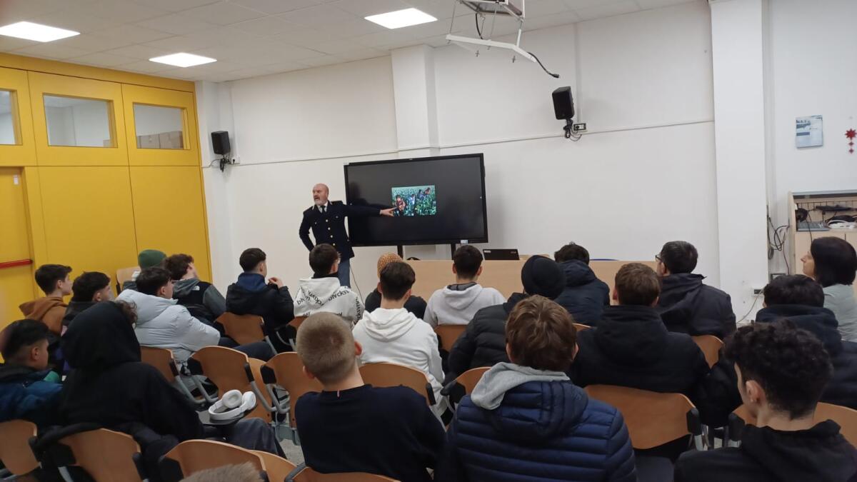 Il ruolo del consumatore di droga nell’economia della mafia, il seminario nel sud pontino - 