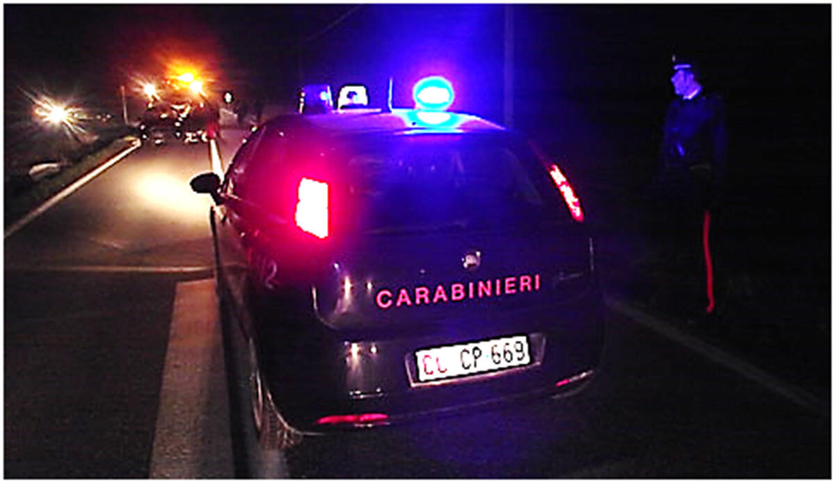 Ruba 100 euro da un negozio ad Aprilia, denunciato - 