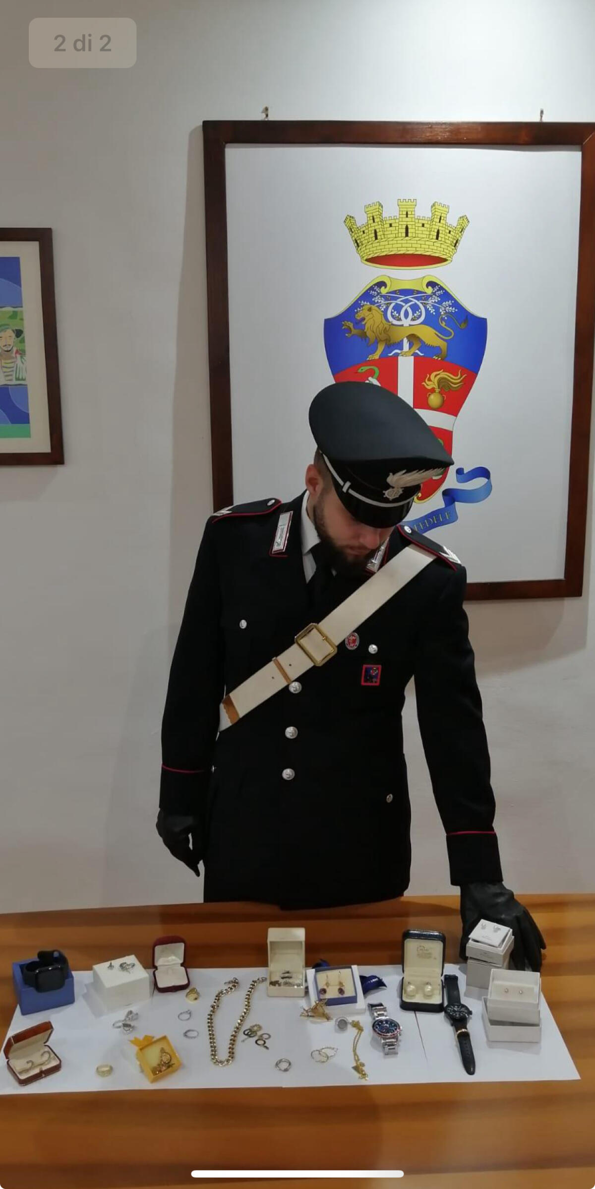 APRILIA - SORPRESI A RUBARE ORO, OROLOGI E DENARO: 5 ARRESTI A CAMPOVERDE - 