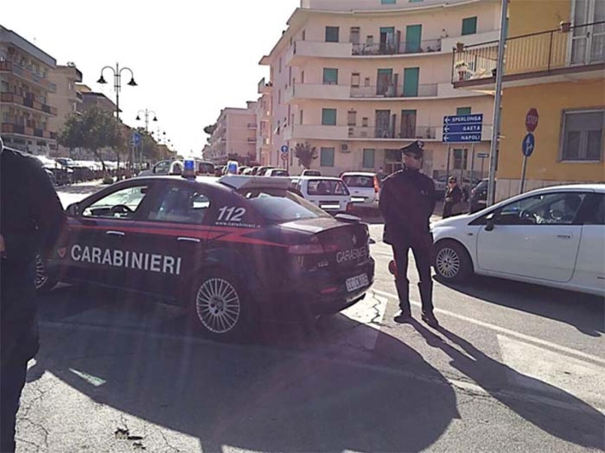 Minacciò di diffondere filmati con immagini intime della ex: dovrà scontare 5 anni - 