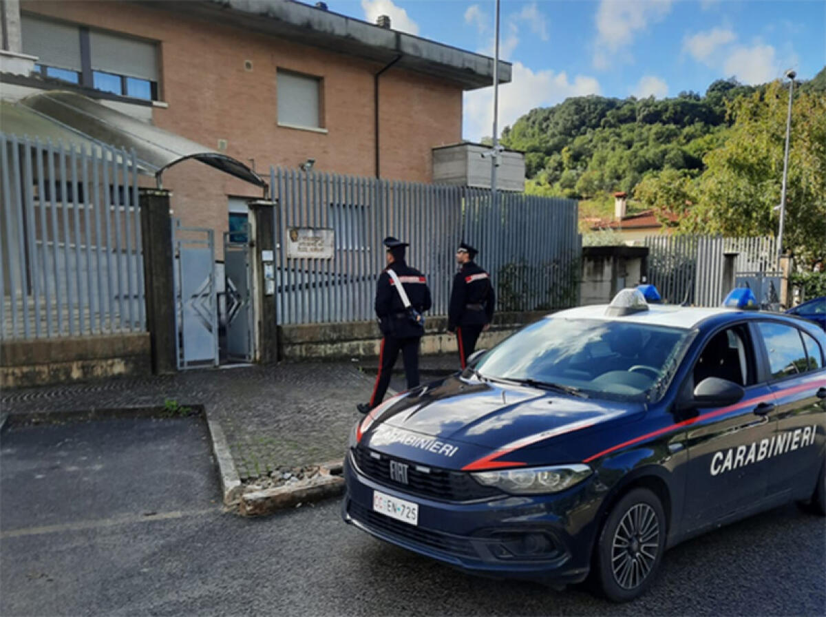 Stalking, braccialetto elettronico e divieto di avvicinamento per un uomo di Sezze - 