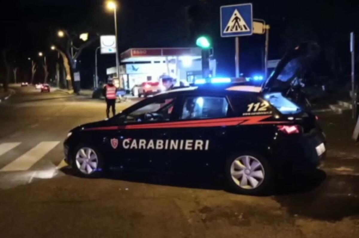 Colpo da 70mila euro nella villa di un noto ristoratore di Ariccia: è caccia aperta ad una Fiat Panda sospetta. - 