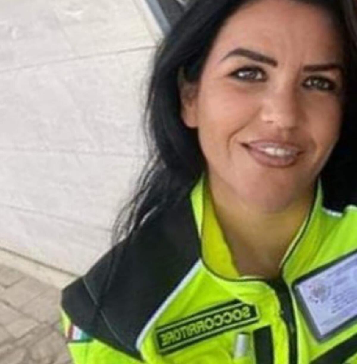 Cade nel vuoto nel tentativo di recuperare la sua gatta Titti.  Muore la 40enne di Nettuno Valentina Salani. - 