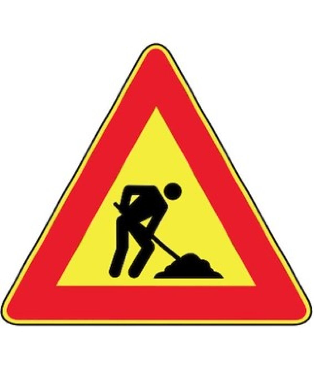 Aprilia - Stop alla circolazione in piazza Benedetto Croce, al via dei lavori - 