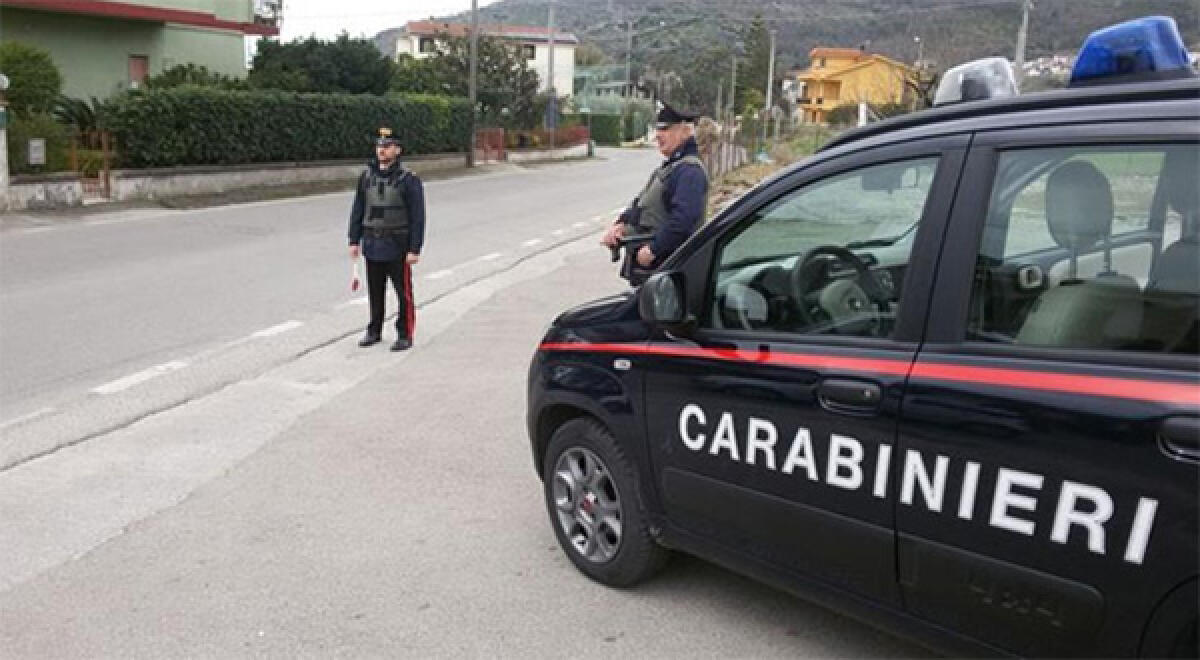 10 grammi di cocaina e 24 cartucce detenute illegalmente: denunciati due 50enni di Sabaudia. - 