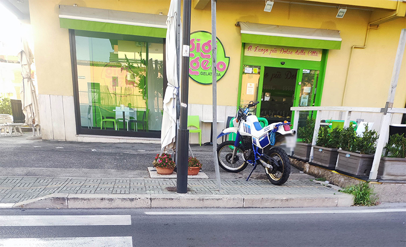 la gelateria "Gigi Gelo" di via Verdi ad Aprilia
