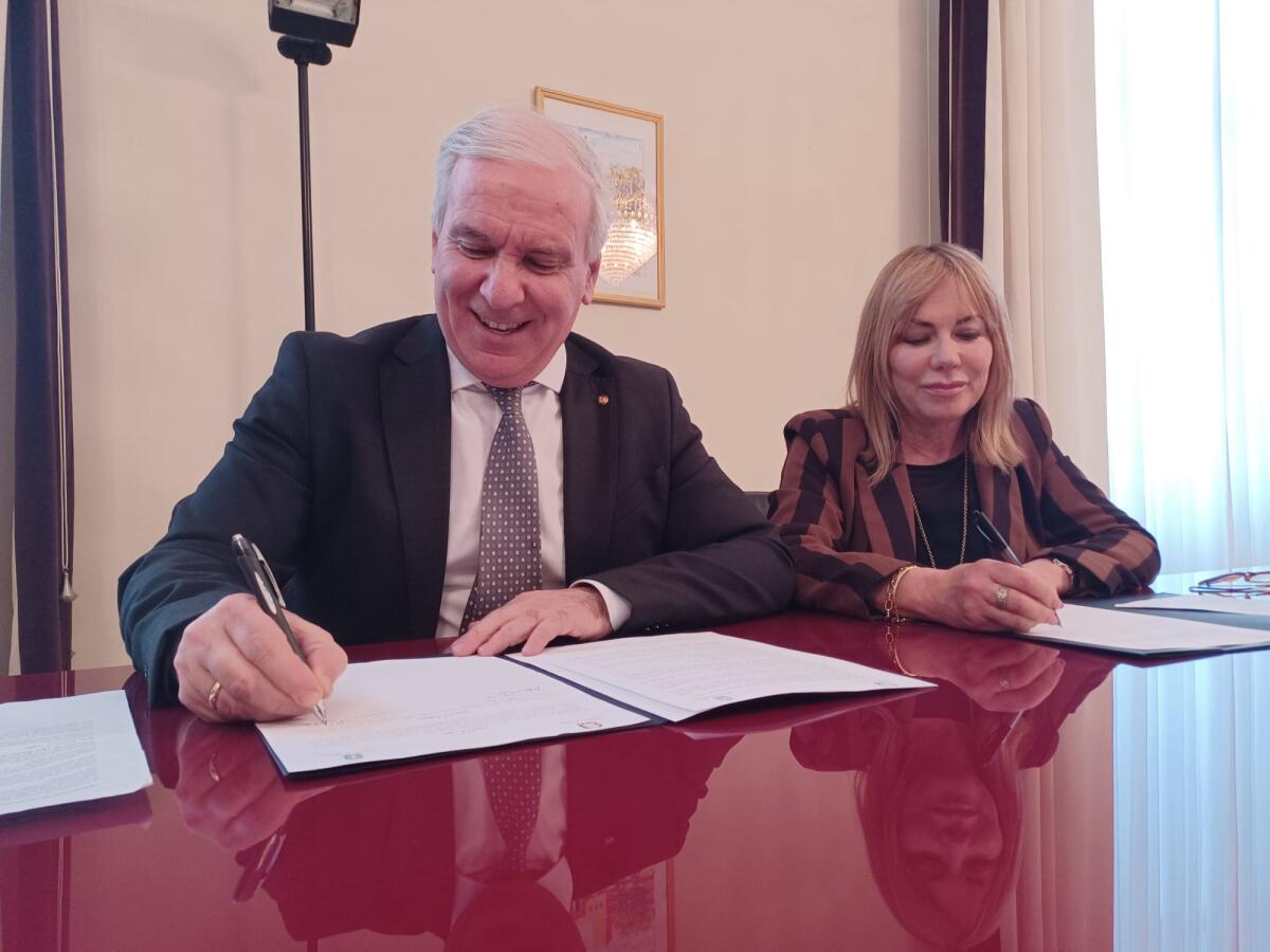 "Patto per la sicurezza urbana" a Latina per la videosorveglianza: siglata l’intesa tra il sindaco Celentano ed il prefetto Falco. - 