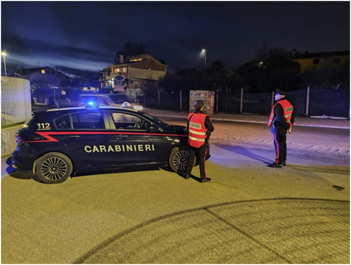 Girava su uno scooter rubato, 23enne di Aprilia denunciato - 