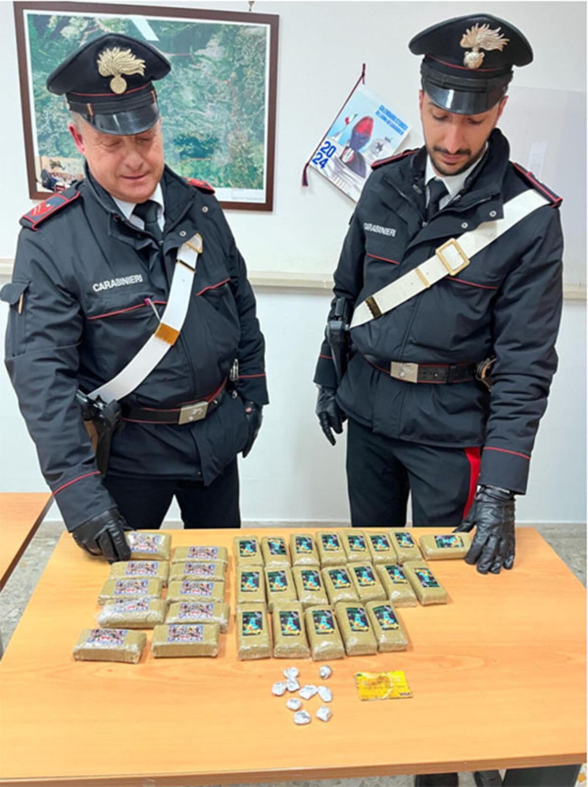 3 chili di hashish in casa, in arresto a Roccagorga pusher 20enne - 
