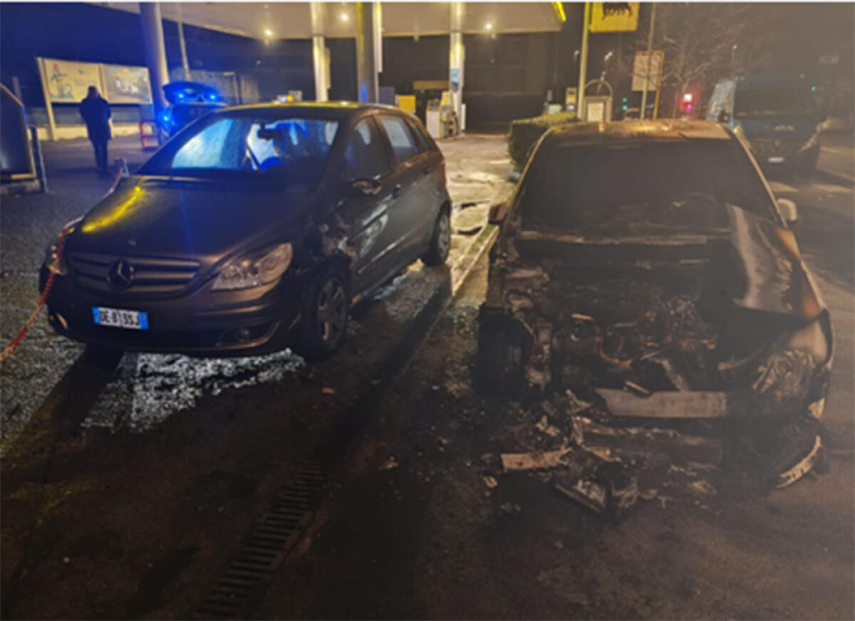 Due auto a fuoco nella notte    a Latina - 