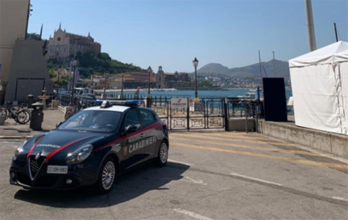 Violenze domestiche, divieto di avvicinamento e applicazione del braccialetto elettronico nei confronti di un 20enne di Itri. - 