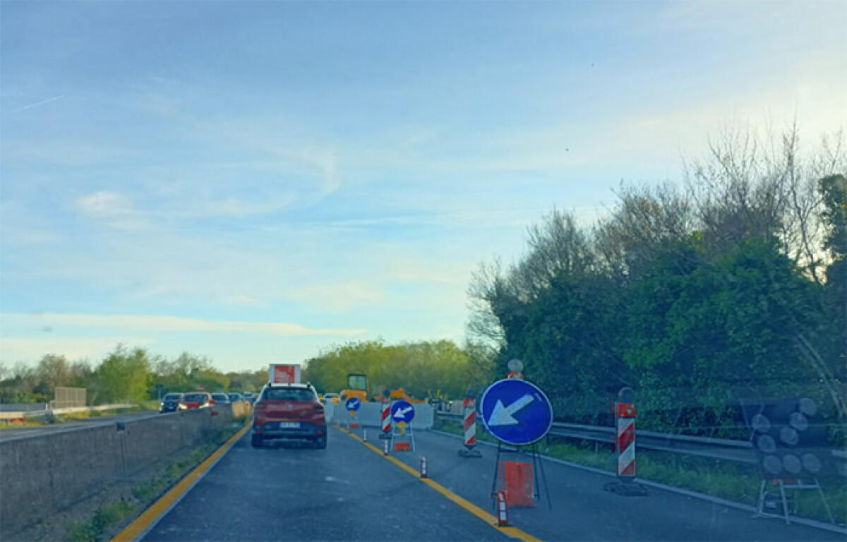Cantieri aperti sulla Pontina: disagi questa mattina per chi viaggia in direzione Latina. - 