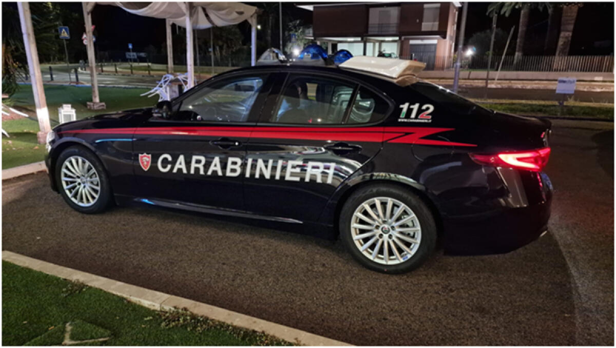 Tenta di rubare cosmetici in un negozio di Latina, fermato dai carabinieri - 