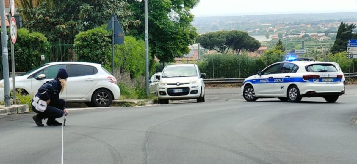 Lanuvio, 30enne ubriaco provoca un incidente lungo via Gramsci: denunciato dalla Polizia Locale. - 