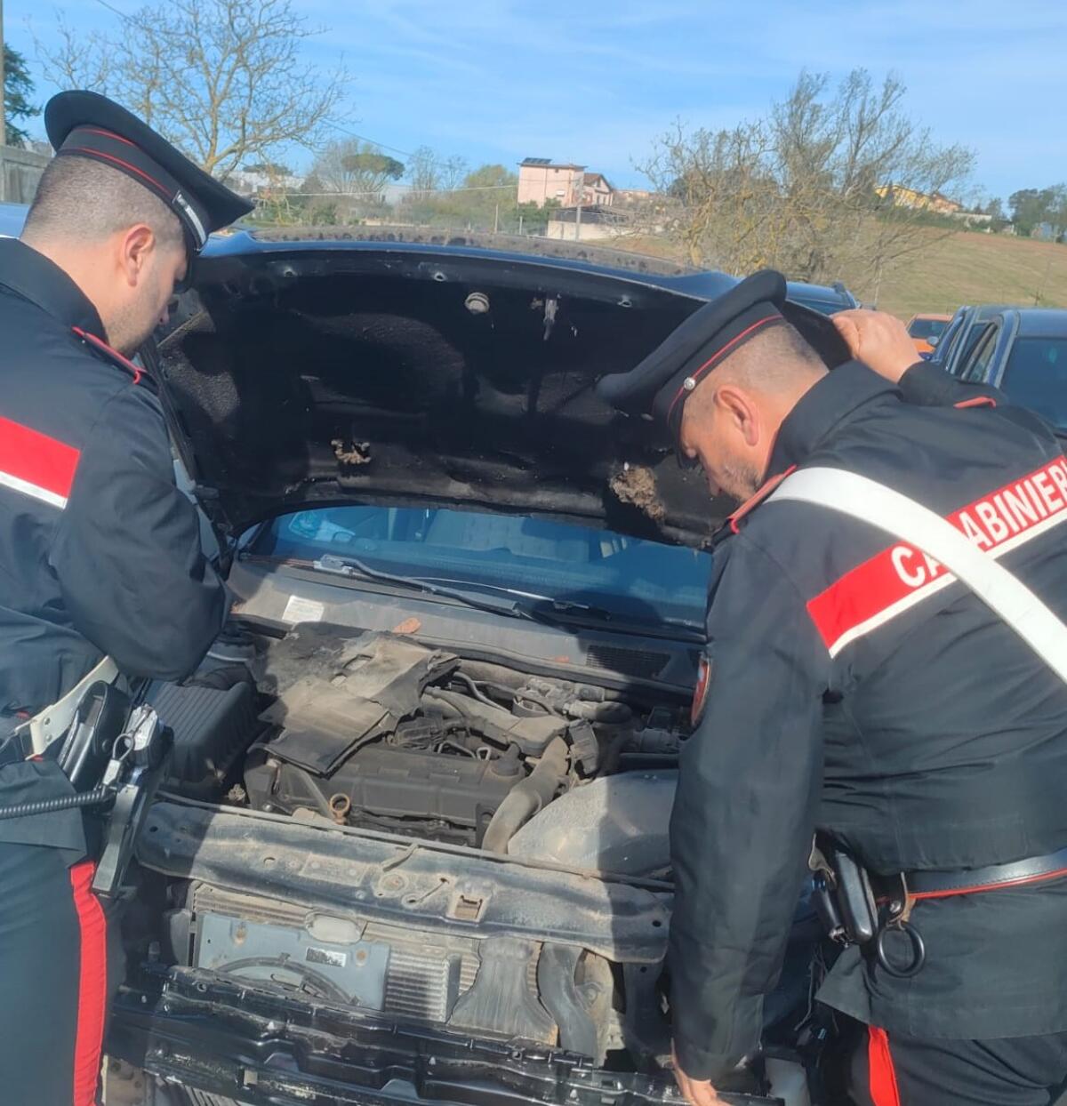 I carabinieri di Pomezia trovano oggetti rubati in casa di un 31enne, arrestato - 