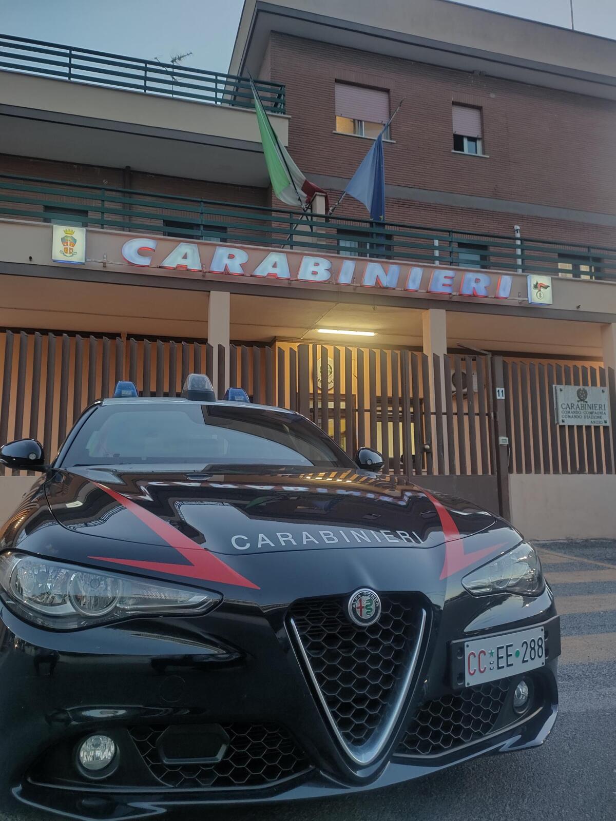 Due arresti per droga tra Tor San Lorenzo ed Anzio. I Carabinieri sequestrano oltre 6 etti di stupefacente. - 