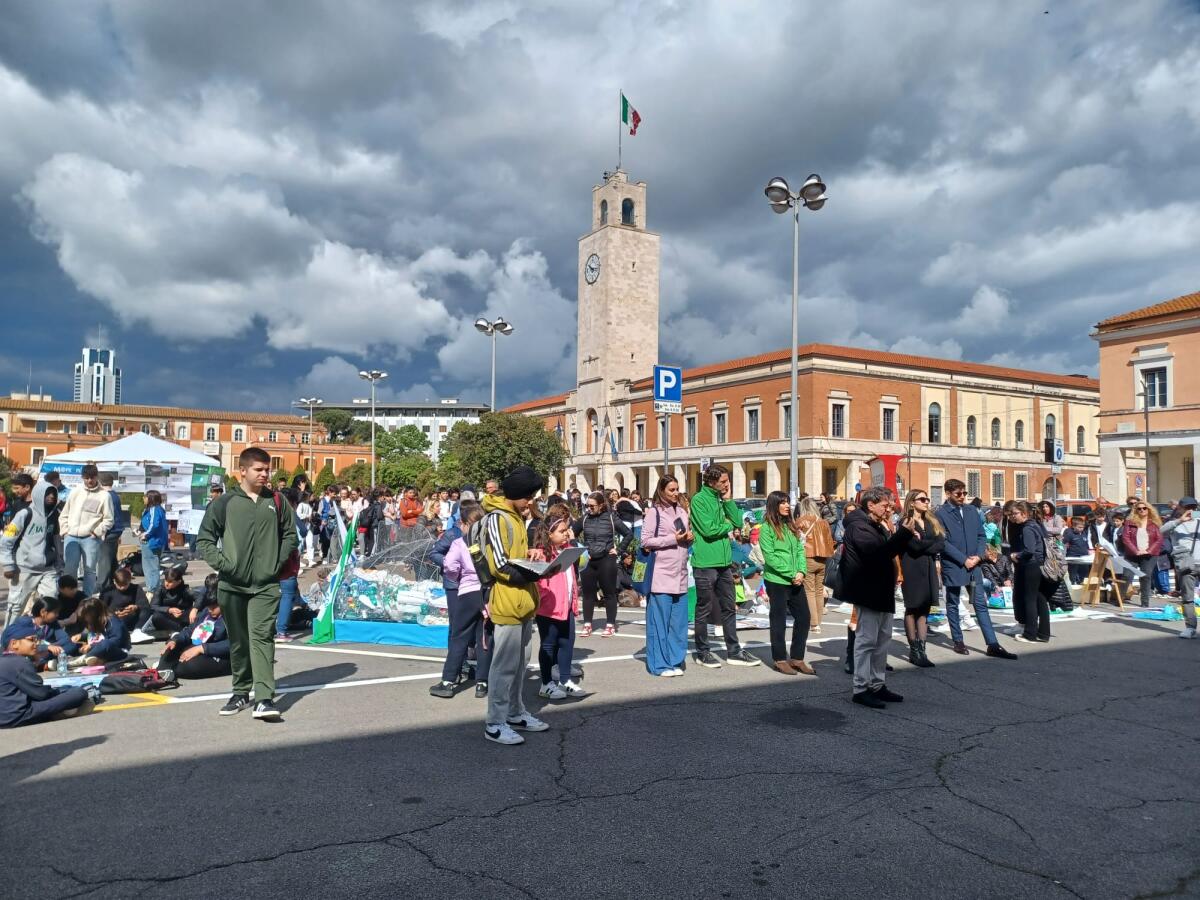 Giornata della Terra, manifestazione in piazza del Popolo con le eco-schools - 