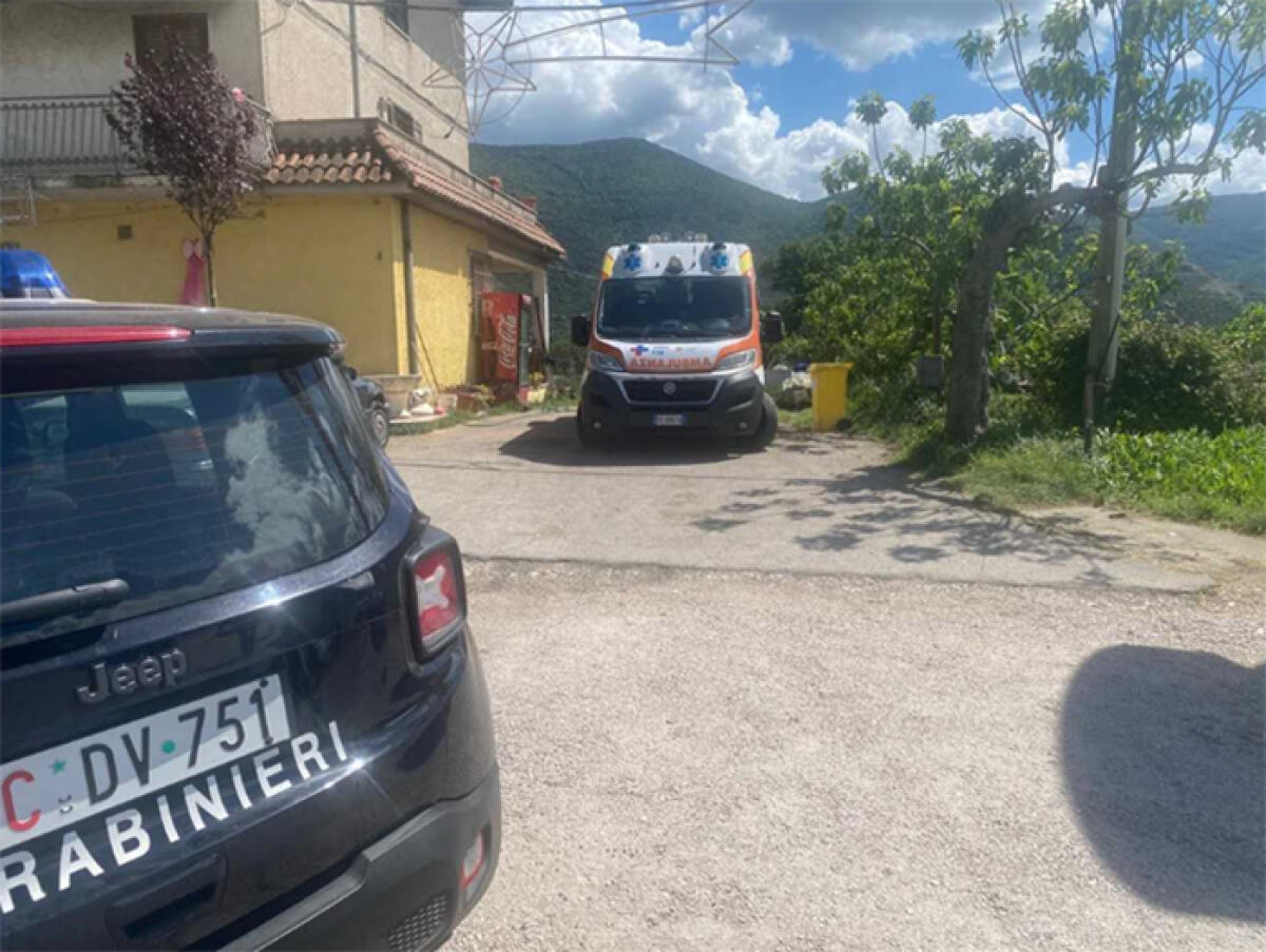 Padre e figlio si prendono a martellate in testa a Prossedi, denunciati dai Carabinieri. - 