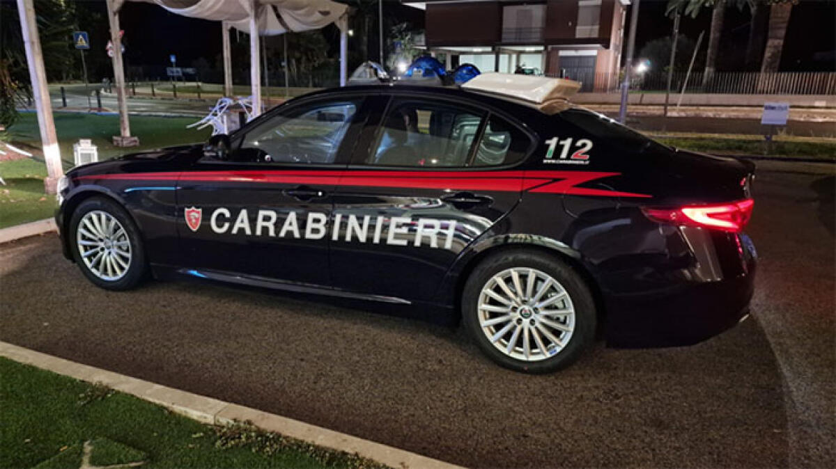 Senza patente e assicurazione, 23enne fornisce ai Carabinieri di Latina un documento falso. - 