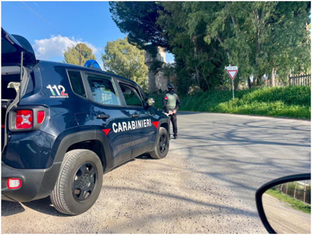 Sotto effetto di alcool e senza assicurazione: denuncia e patente ritirata - 