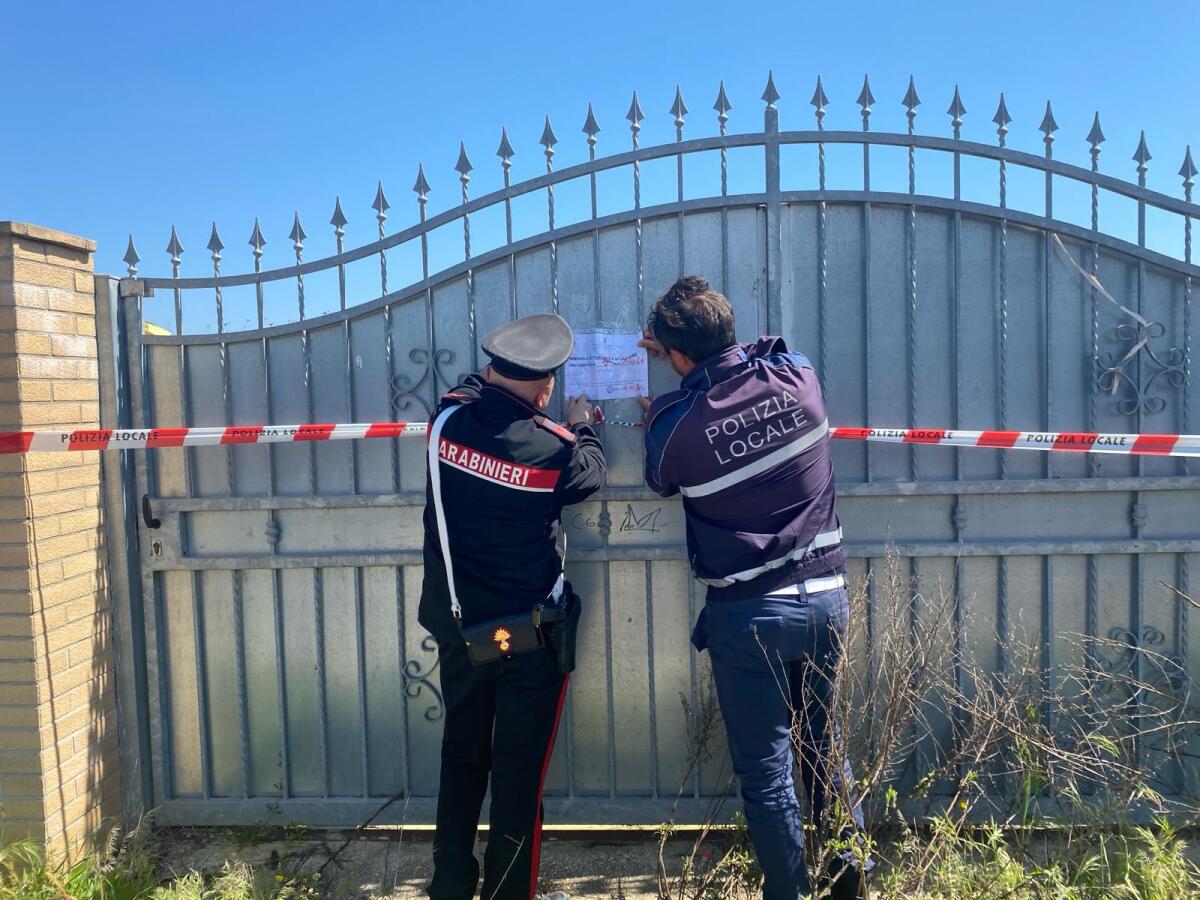 Controlli ad Anzio di carabinieri e polizia locale: accertati furti alla rete elettrica per 29 mila euro - 