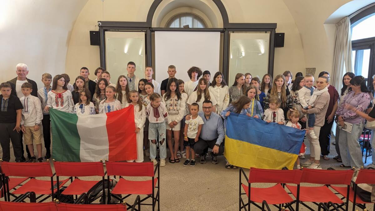 Il Comune di Fondi accoglie per una vacanza un gruppo di bambini e ragazzi ucraini. - 
