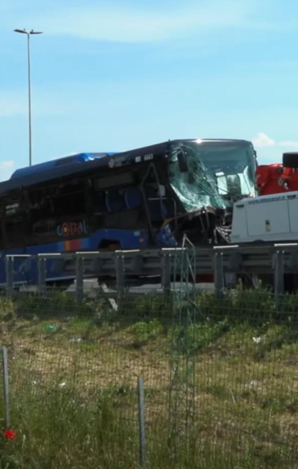 Bus Cotral fuori strada sul GRA - 