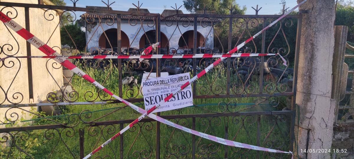 APRILIA - Discarica di pneumatici nella villetta, scatta il sequestro - 