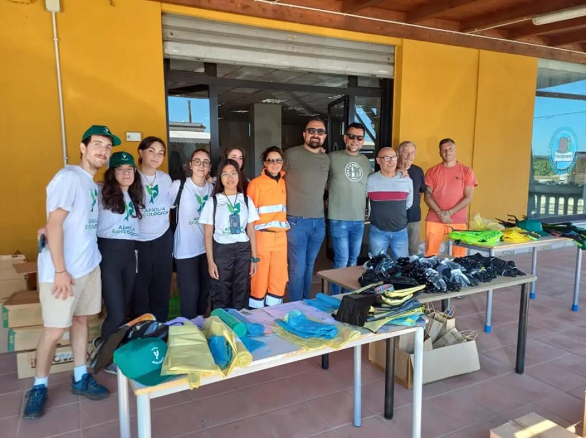 Giornata di raccolta rifiuti al quartiere Fossignano:  in sole due ore recuperati 210 kg di rifiuti. - 