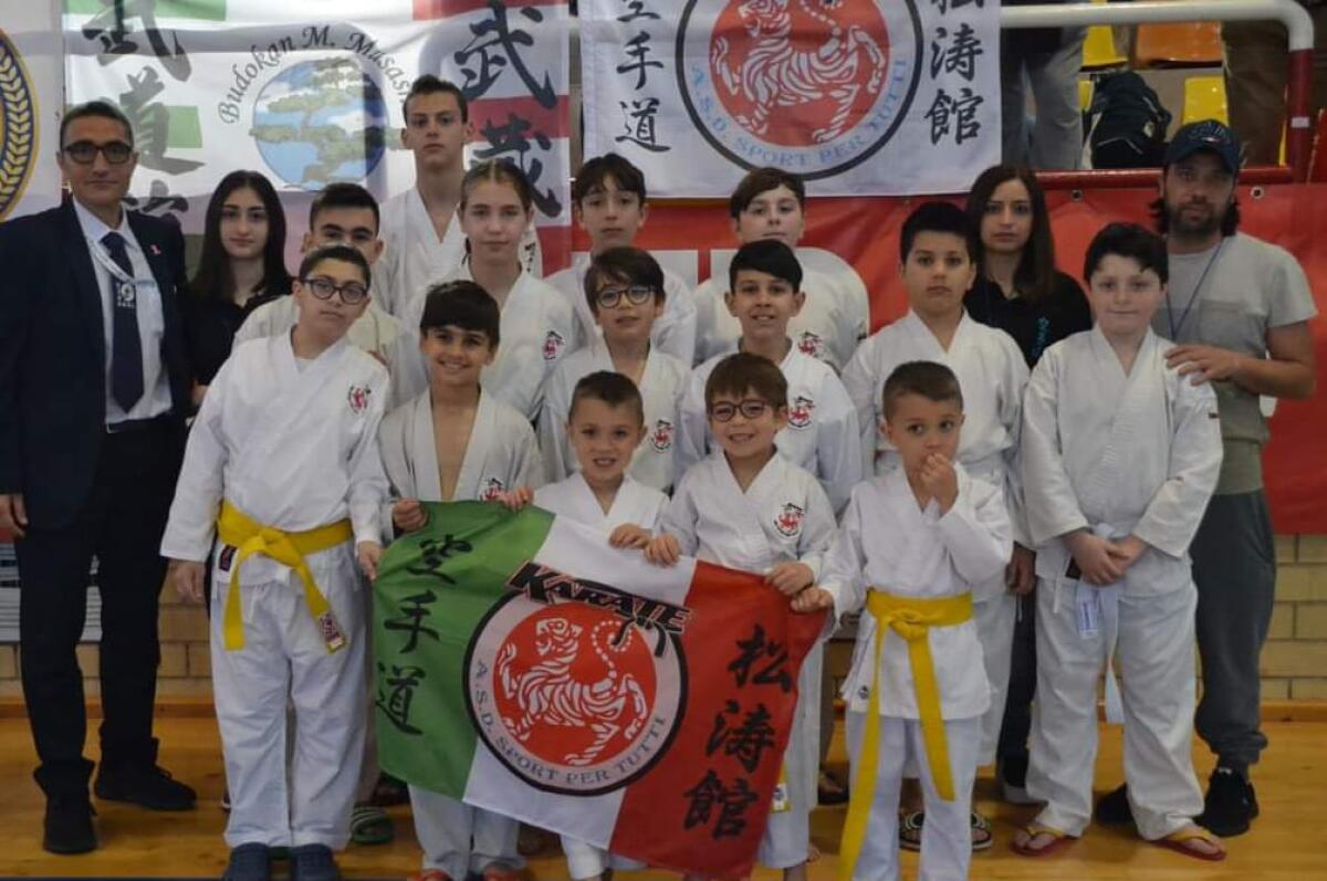 Karate, 59 medaglie nazionali per l’Asd Sport per tutti di Sermoneta: accesso diretto agli Europei. - 