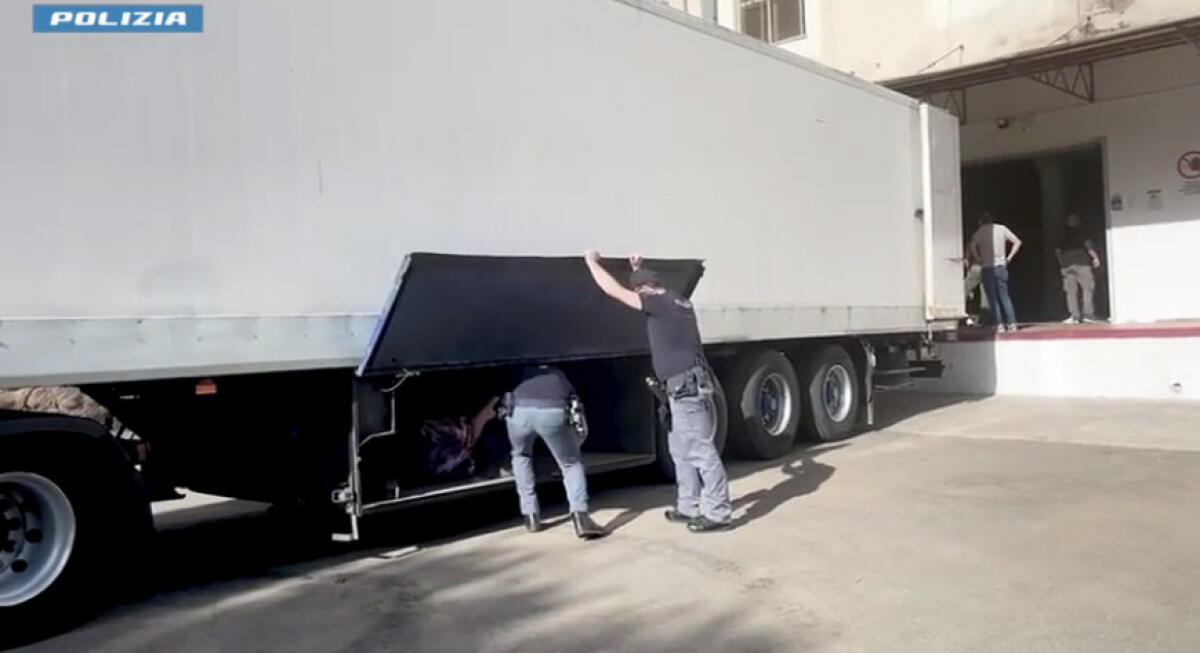 250 chili di droga nel tir: autotrasportatore di Priverno in arresto - 