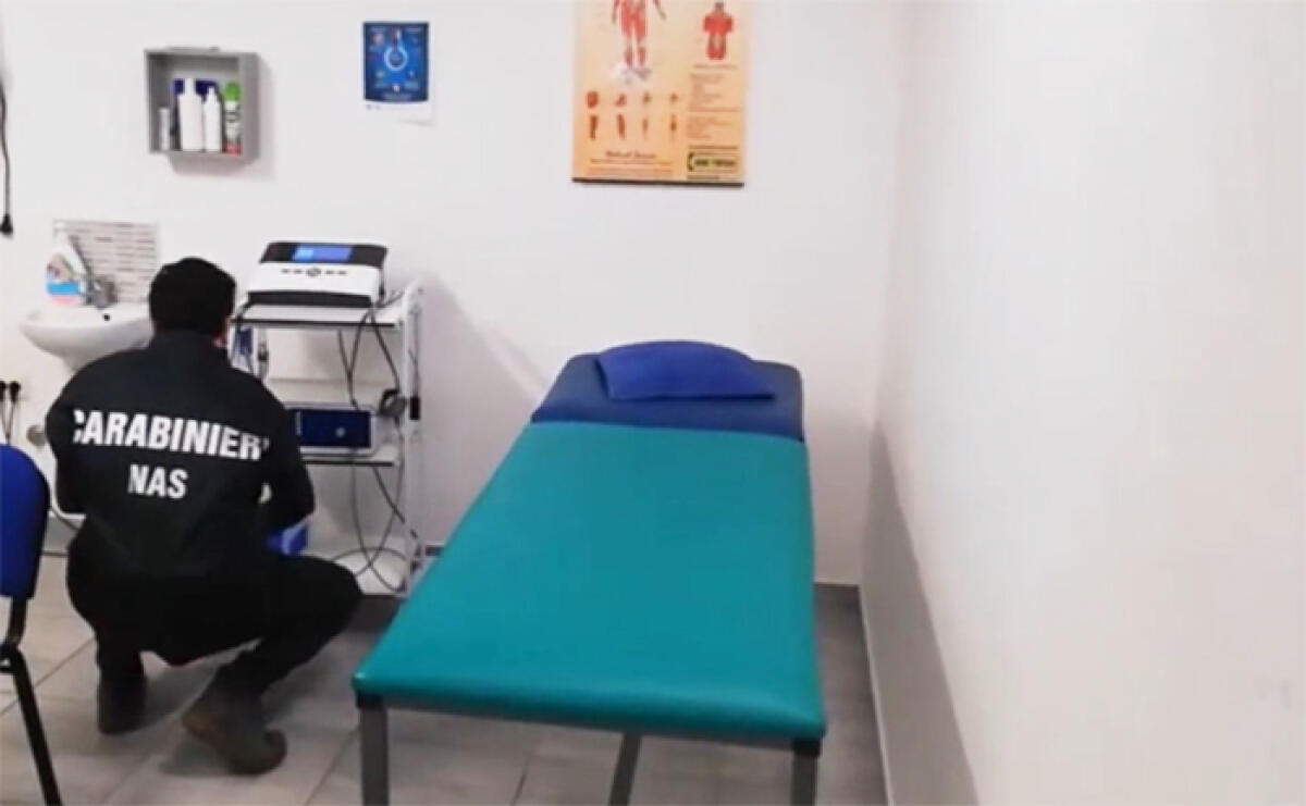 Falso fisioterapista smascherato dai Carabinieri del Nas di Latina. Sequestrato un centro riabilitativo. - 