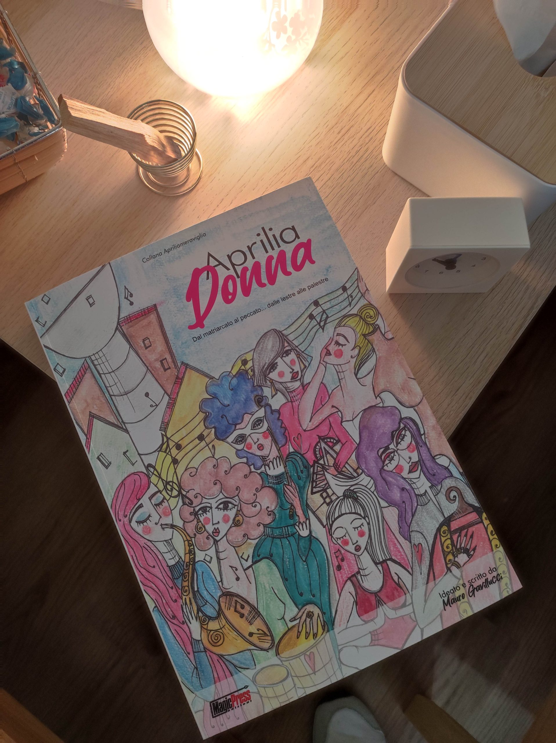 il volume "Aprilia Donna" di Mauro Gavillucci