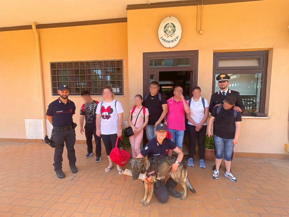 Legalità, l’associazione “Universi Diversi” di Nettuno visita la caserma dei Carabinieri della Compagnia di Anzio. - 