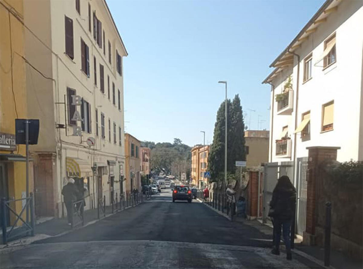 58enne si toglie la vita gettandosi dal quarto piano di una palazzina a Frascati. - 