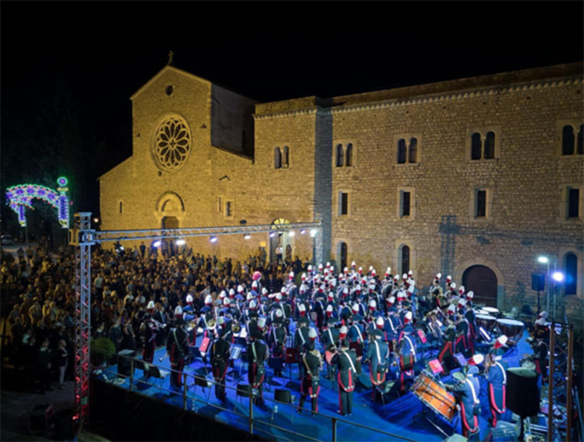 Il concerto della banda dell’Arma dei Carabinieri apre a Sermoneta il 60° Festival Pontino della Musica. - 