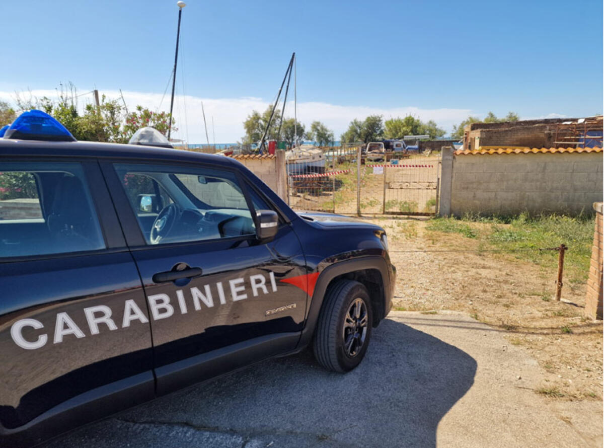 Sequestrata dai Carabinieri della Forestale di Latina un’area di circa mille metri quadri trasformata in discarica. Una denuncia. - 