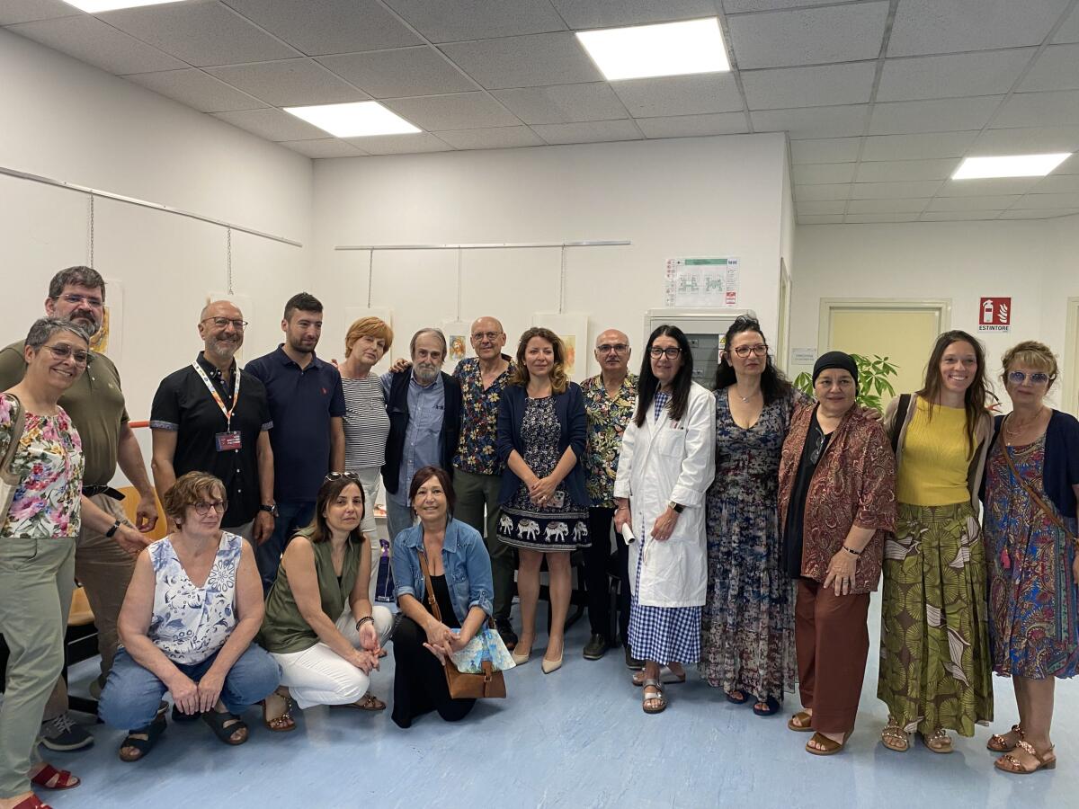 Aprilia - Alla Asl la mostra del maestro De Waure: "Dentro ogni opera il mio messaggio di Pace" - 