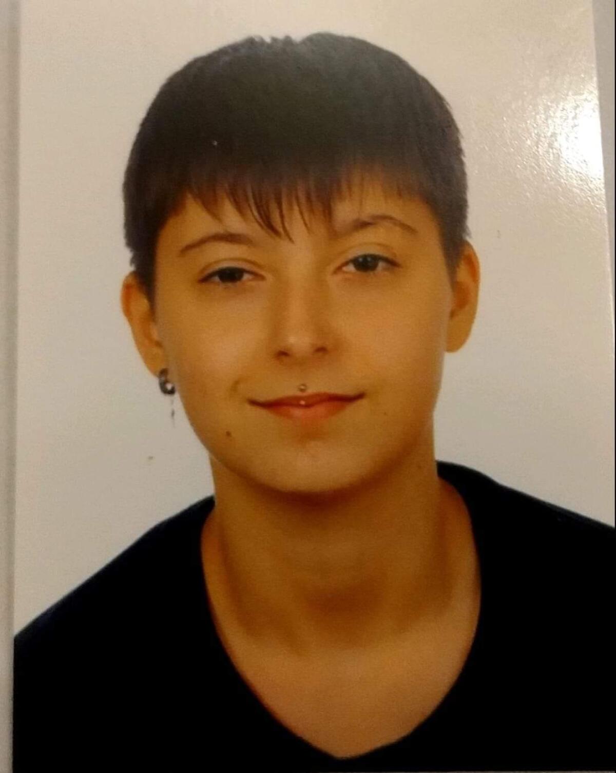 APRILIA - Si cerca Sara (16 anni) la madre: "Ha preso il treno, non ha dato più notizie. Ti prego torna" - 