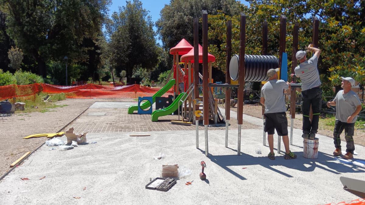 ALBANO - Terminati i lavori al Parco Giochi di via Roma, a Pavona. - 