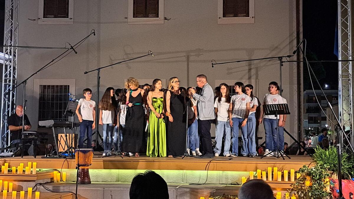 Aprilia - Il Solstizio d'Estate dei Liberi Cantores incanta piazza delle Erbe: "Serata magica" - 