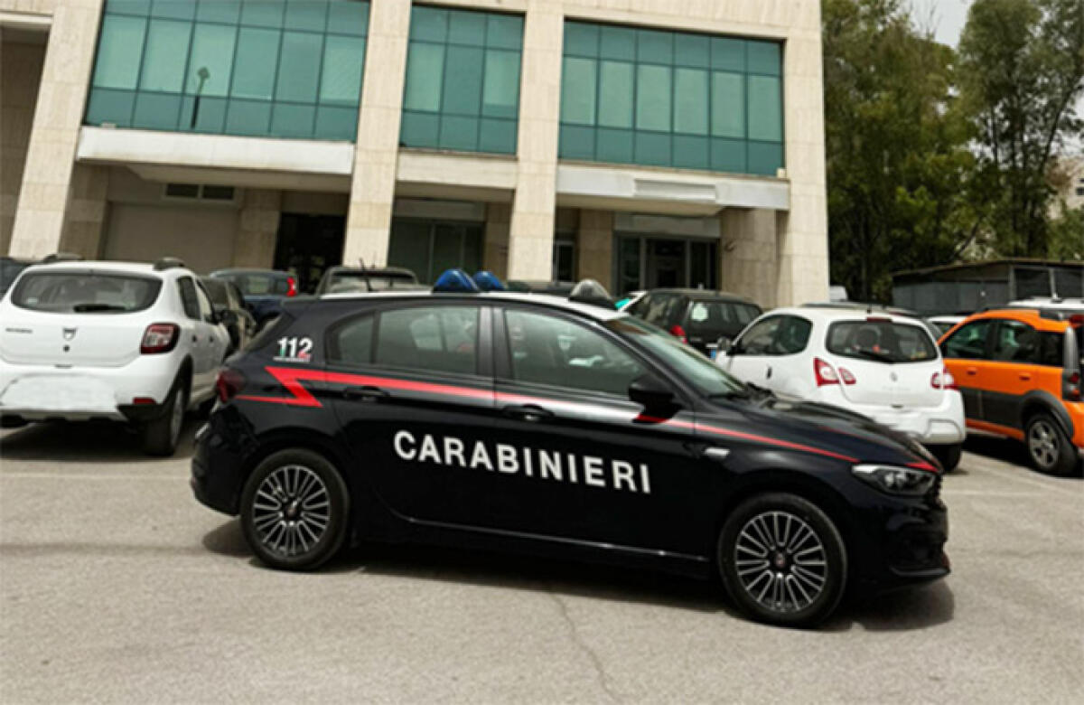 Sotto effetto di droga aveva scavalcato la ringhiera di un balcone, a Latina: per lui scatta un ordine di carcerazione. - 