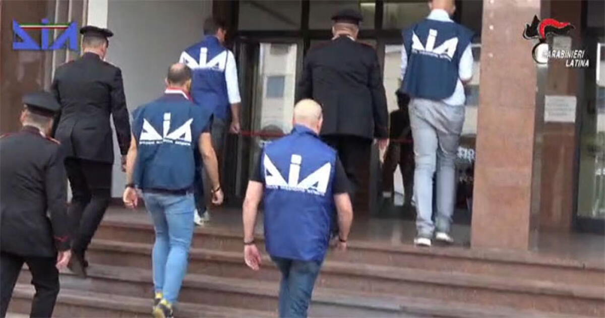 Aprilia, una Commissione Prefettizia potrebbe valutare l’eventuale scioglimento del Consiglio. Il sodalizio: “Faremo il Comune nel Comune”. - 