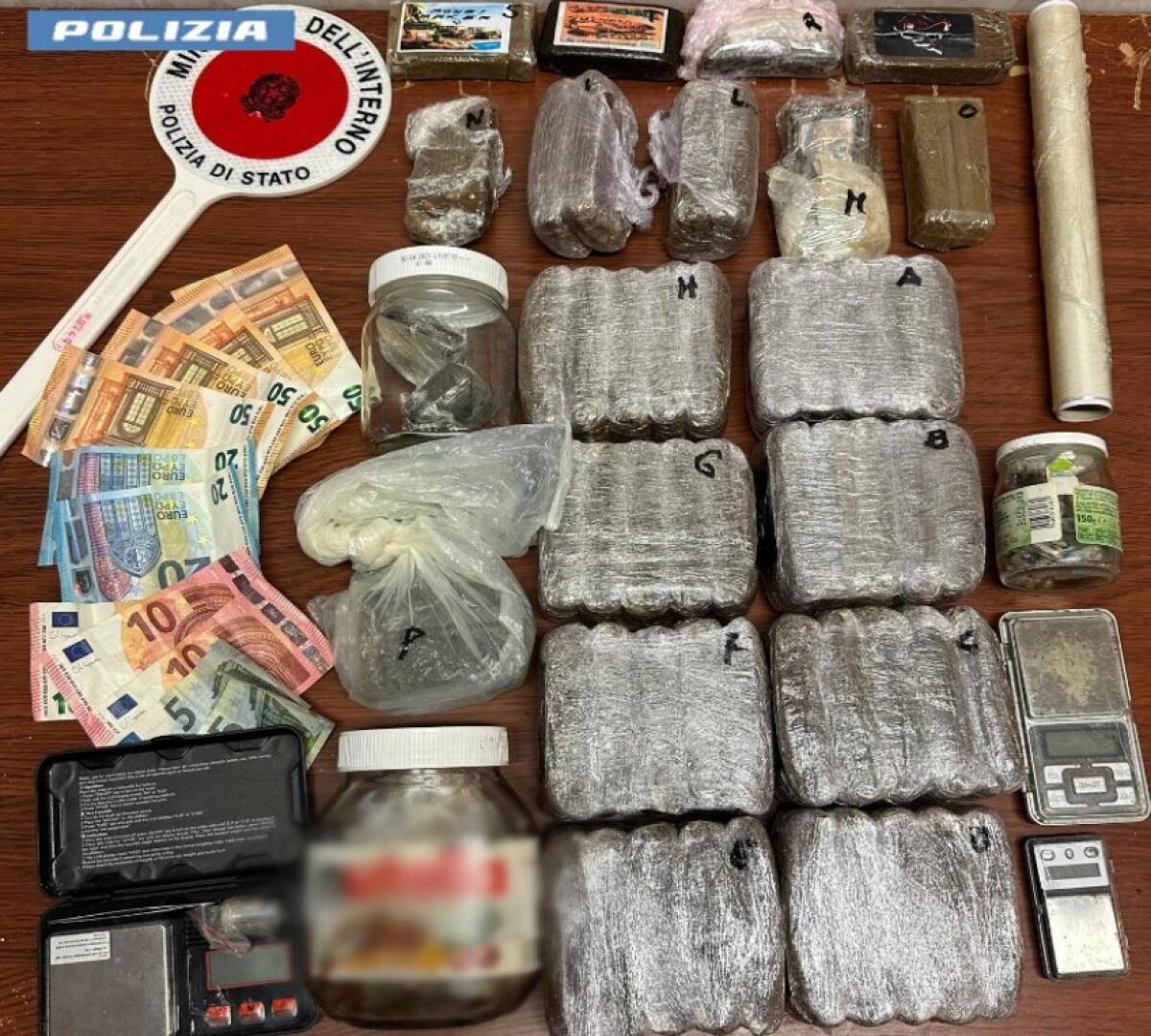 Il rider della droga: arrestato un 65enne italiano - 