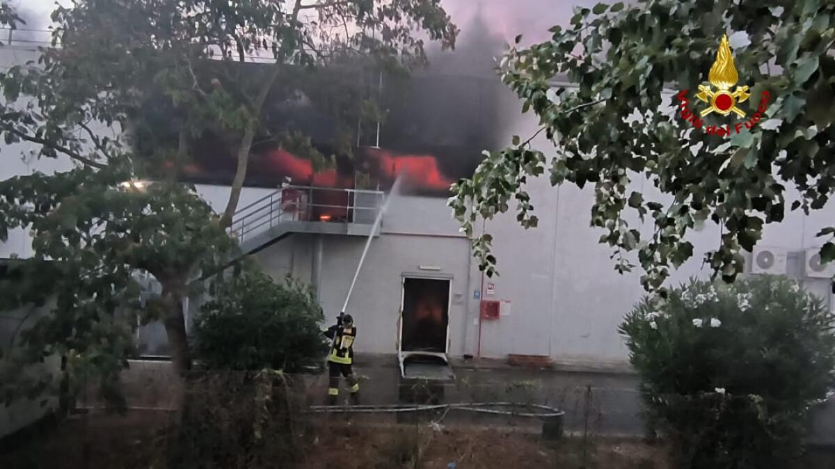 Incendio alla “Farla” di Latina: il gruppo consiliare del Pd chiede la convocazione urgente della Commissione Ambiente. - 