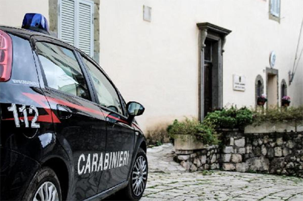 66enne aggredito in un appartamento a San Felice Circeo: i Carabinieri lo soccorrono in strada, ubriaco. - 