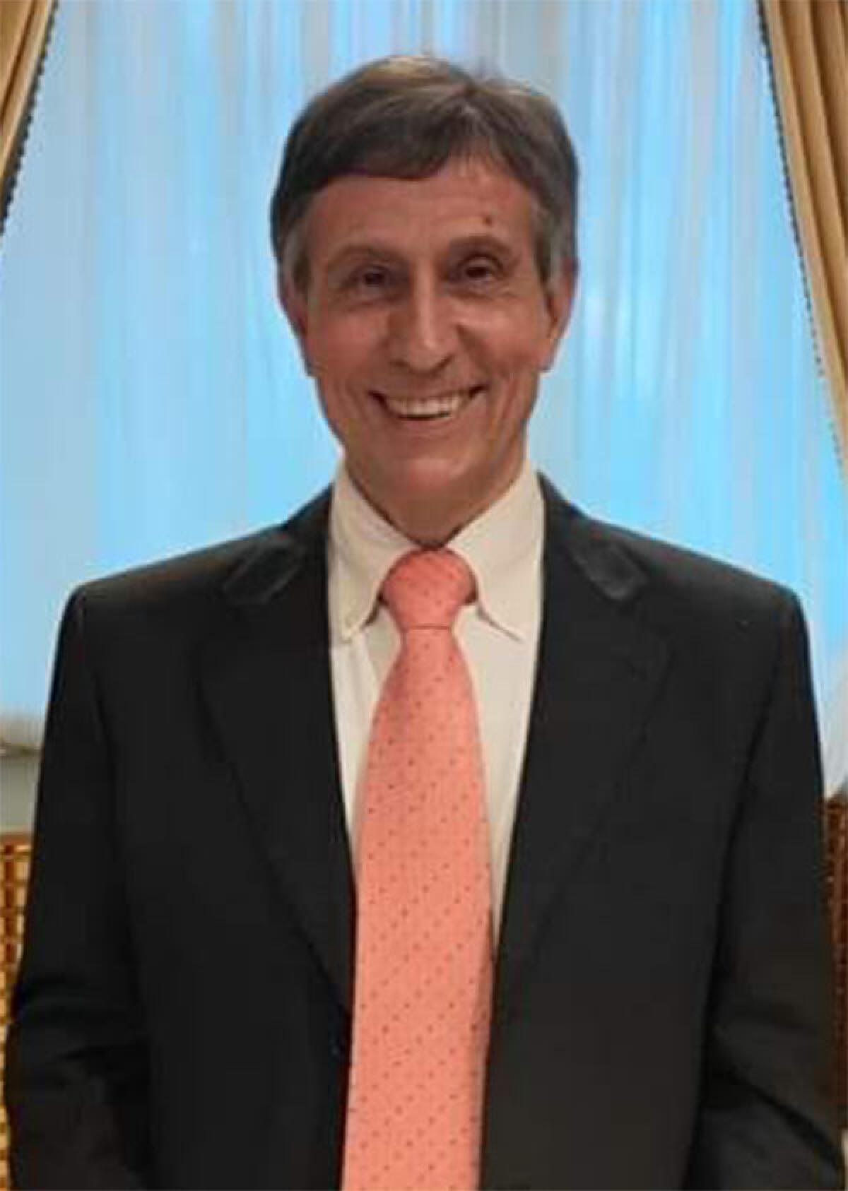 La comunità scolastica del “Rosselli” di Aprilia piange la scomparsa del professor Sebastiano De Dominicis. Questo lunedì i funerali. - 