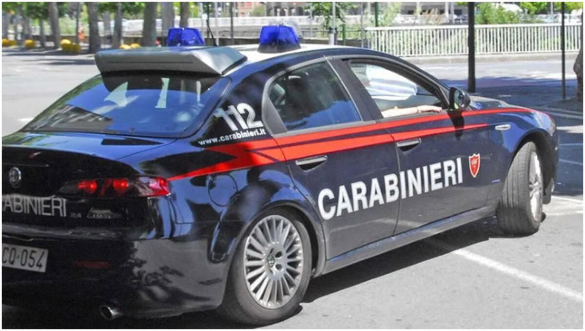 Crea il panico su un bus di linea e aggredisce il controllore, arrestato dai carabinieri di Aprilia - 